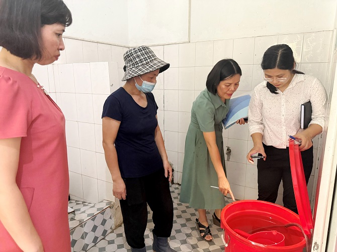 CDC Hà Nội: Giám sát công tác y tế trường học, phòng chống dịch bệnh tại Trường Cao đẳng Điện tử - Điện lạnh Hà Nội