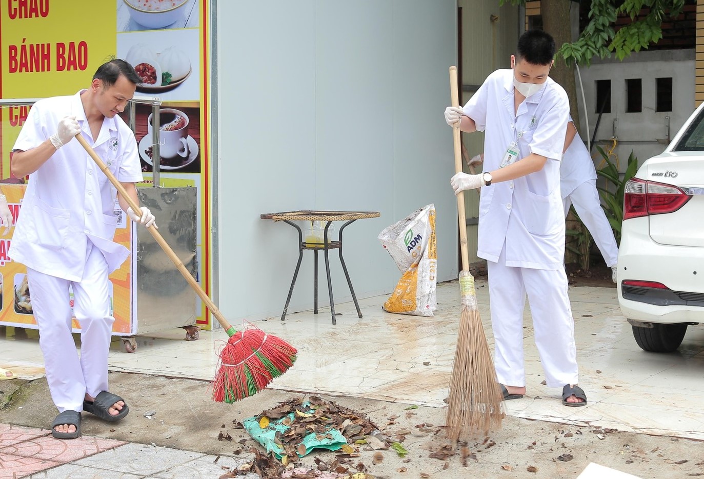 Người dân cần chủ động vệ sinh môi trường, phòng chống dịch bệnh trong, sau bão và mưa lũ, bảo vệ sức khỏe bản thân và cộng đồng