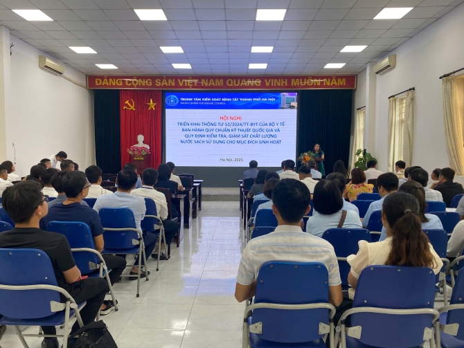 CDC Hà Nội tổ chức triển khai Thông tư 52 của Bộ Y tế về kiểm tra, giám sát chất lượng nước sạch sử dụng cho mục đích sinh hoạt