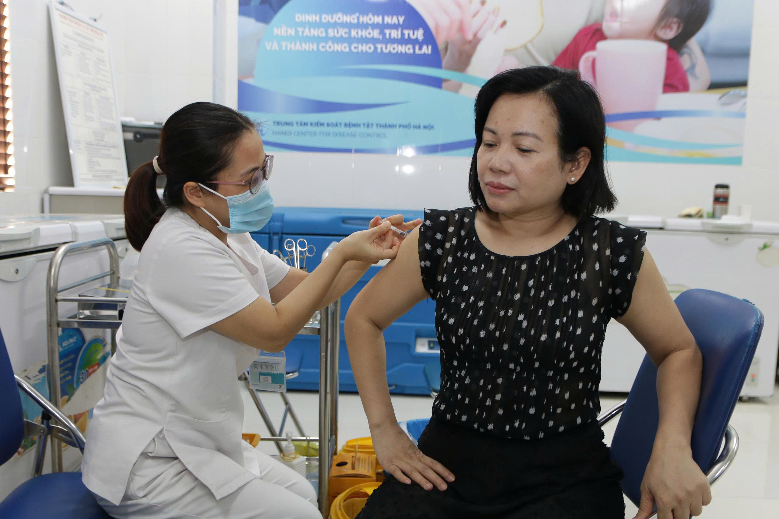 Chủ động phòng chống bệnh uốn ván trong và sau mưa lũ