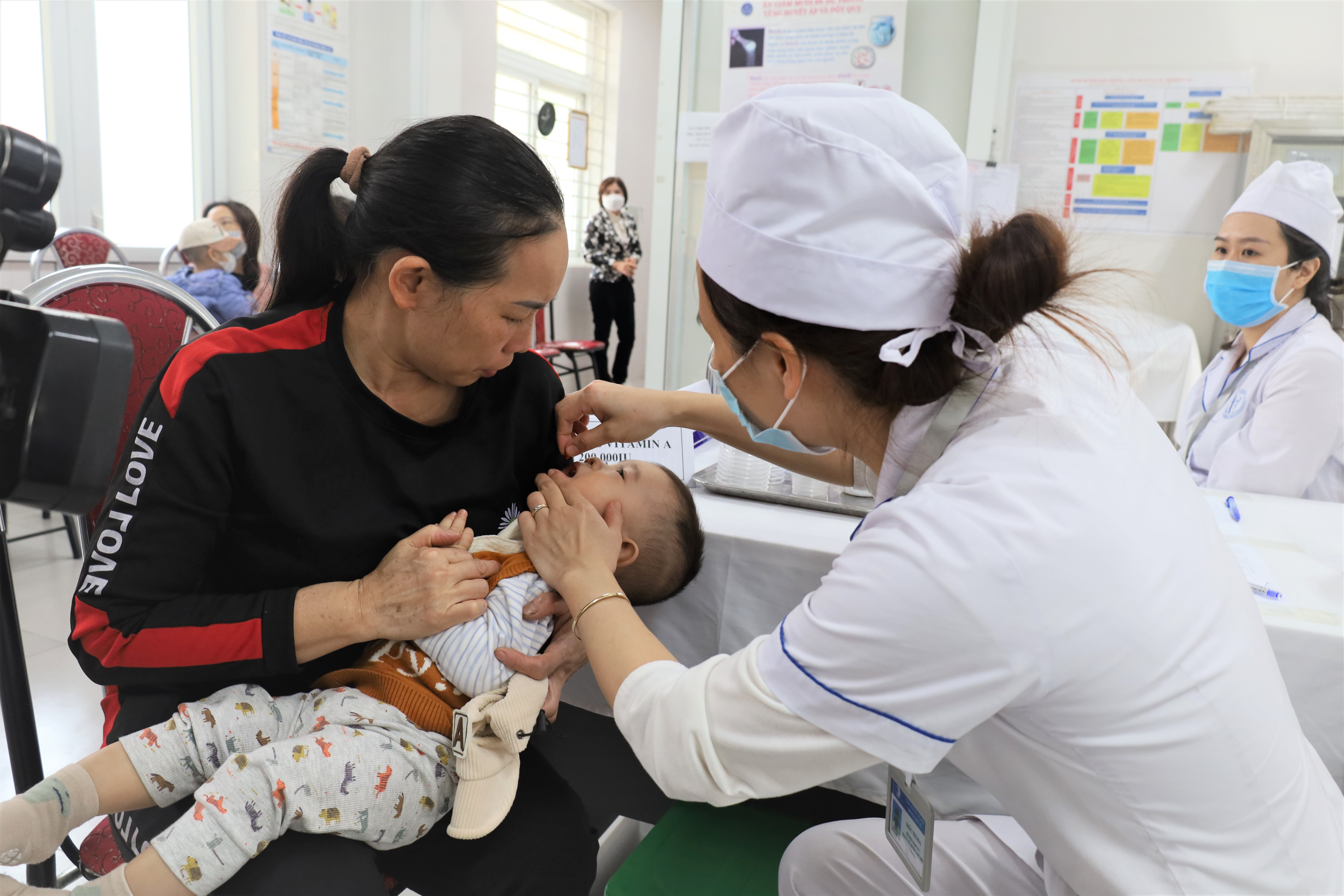 Bổ sung vitamin A – “lá chắn” dinh dưỡng giúp trẻ phát triển khỏe mạnh hơn