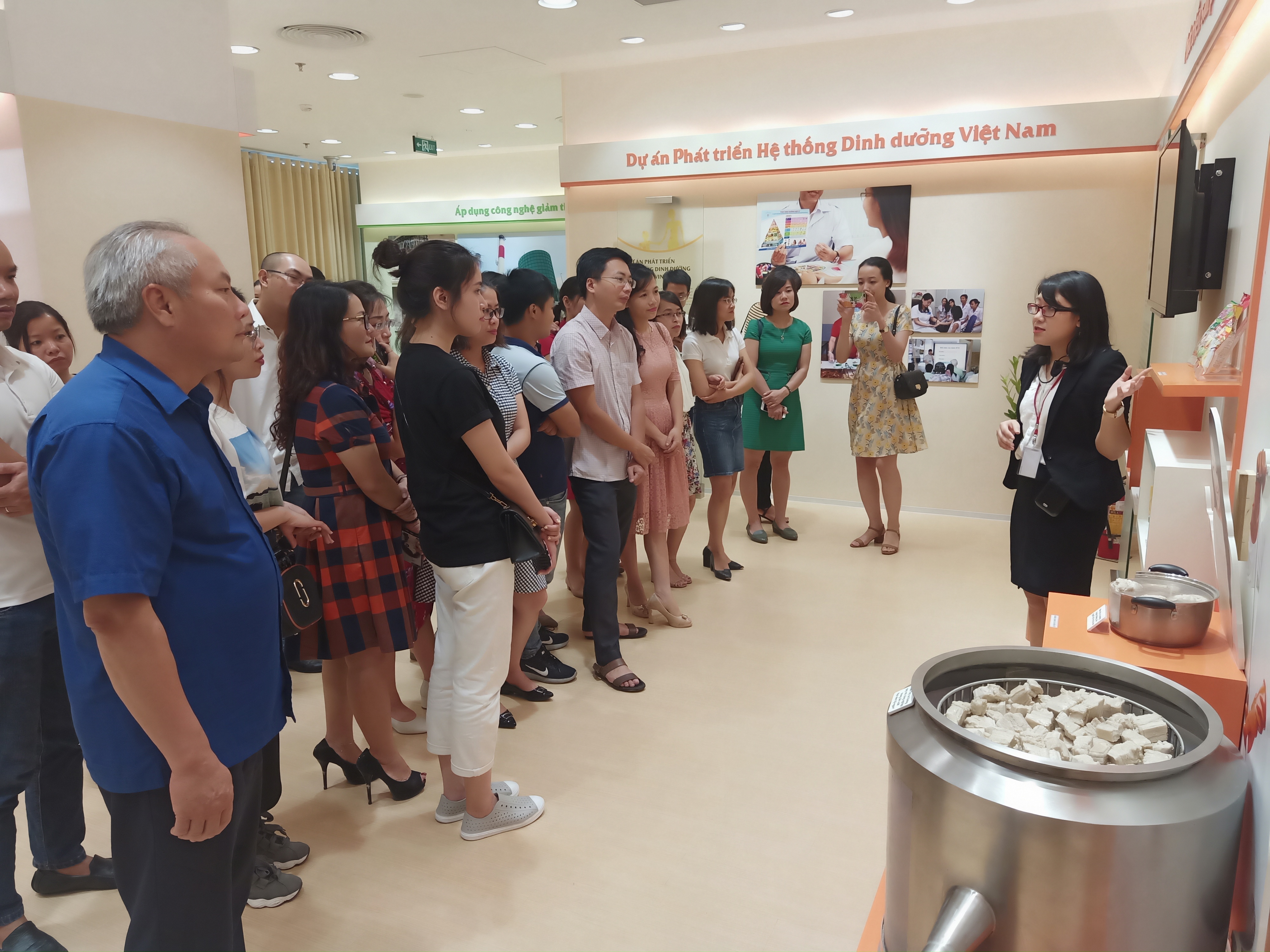 Trung tâm Kiểm soát bệnh tật thành phố Hà Nội thăm và làm việc với Công ty Ajinomoto tại Hà Nội